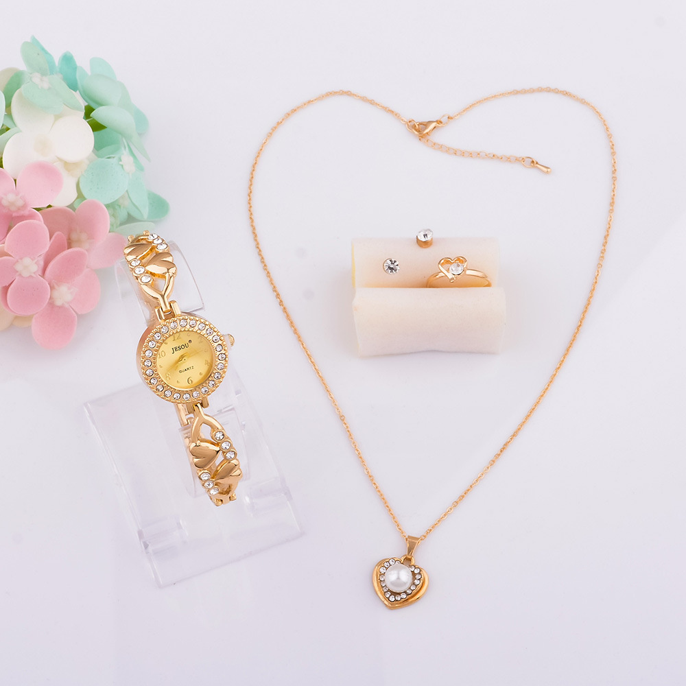 2026 New Women Bracelet Watch  - Jewelry Watches Silver 评论和价格